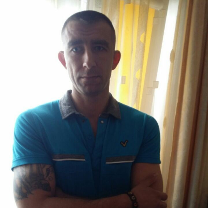  7846843  Sergei, 41 ,    