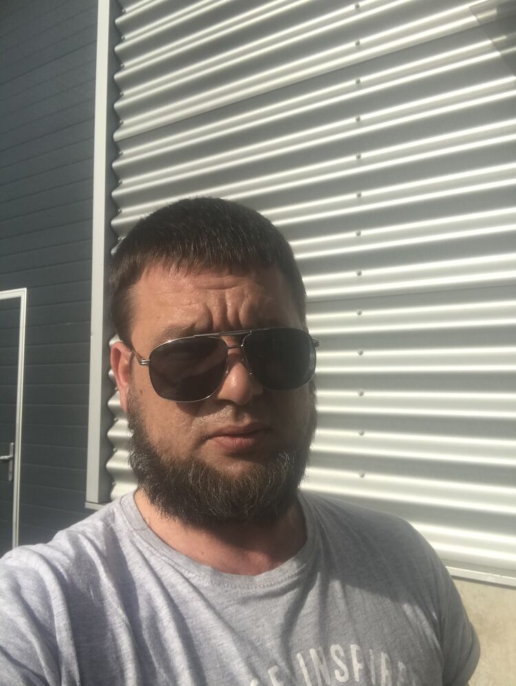  22799113  , 40 ,    