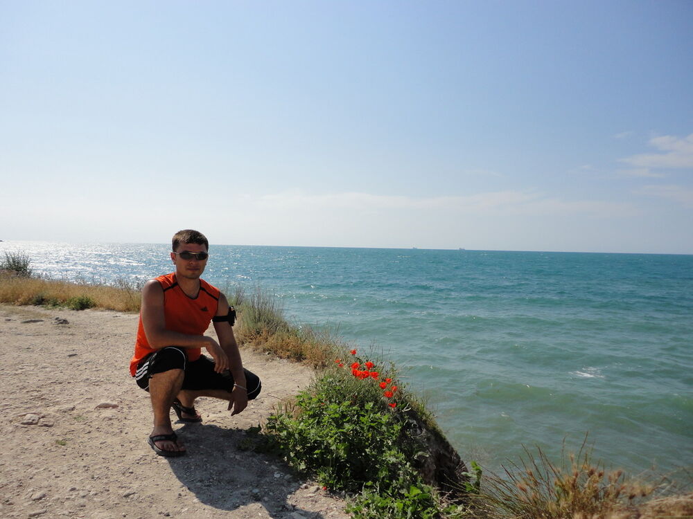  6310853  Kostas, 45 ,    