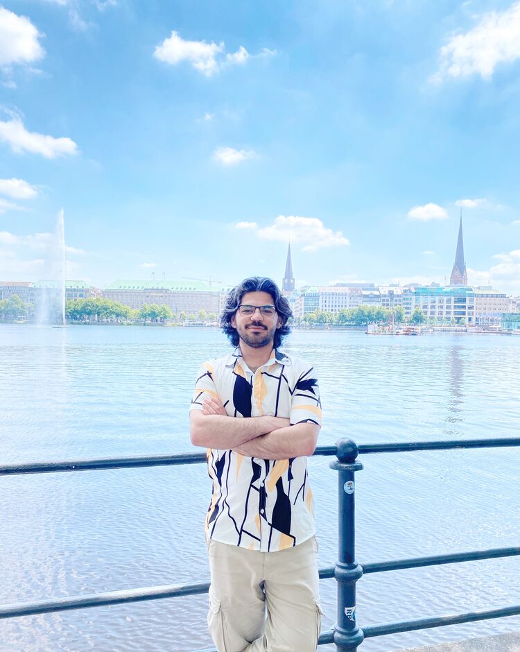  44178613  Mahmou, 28 ,    Frankfurt Am Main