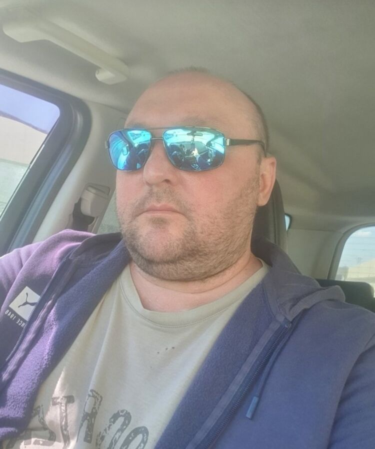  46524163  , 49 ,    