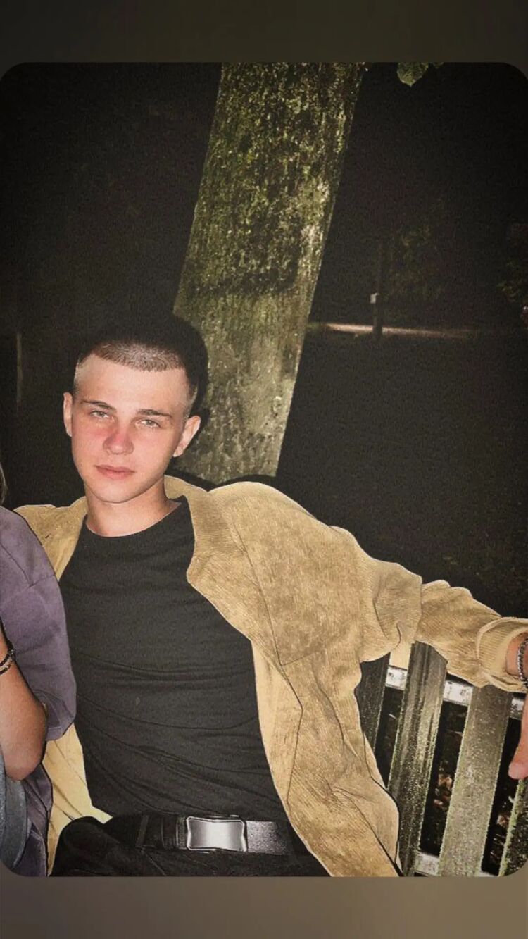  45030833  Vlad, 22 ,    
