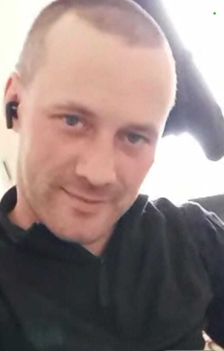  42406253    , 34 ,    