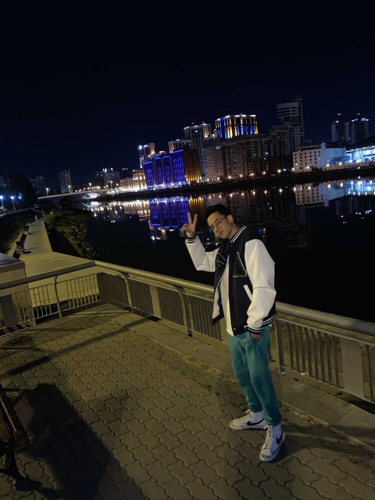  28874483  Ibrahim, 24 ,    
