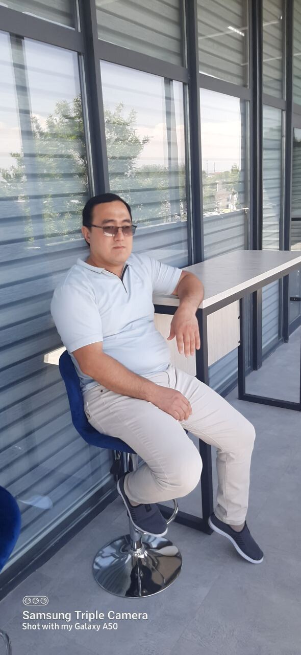  36720143  Rustem, 37 ,    