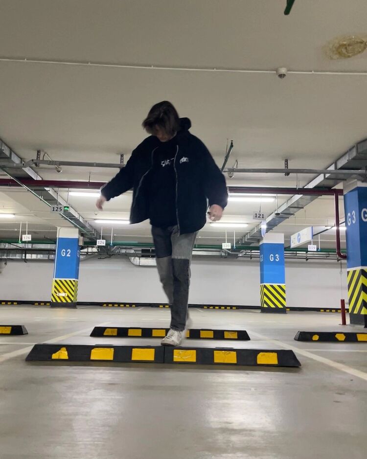  28090823  , 24 ,    