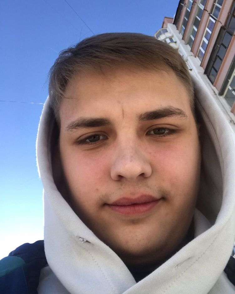  51103983  Zakhar, 21 ,    