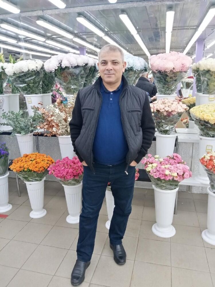  ,   Nvan, 48 ,   ,   