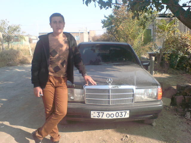  4366443  NAREK, 32 ,    