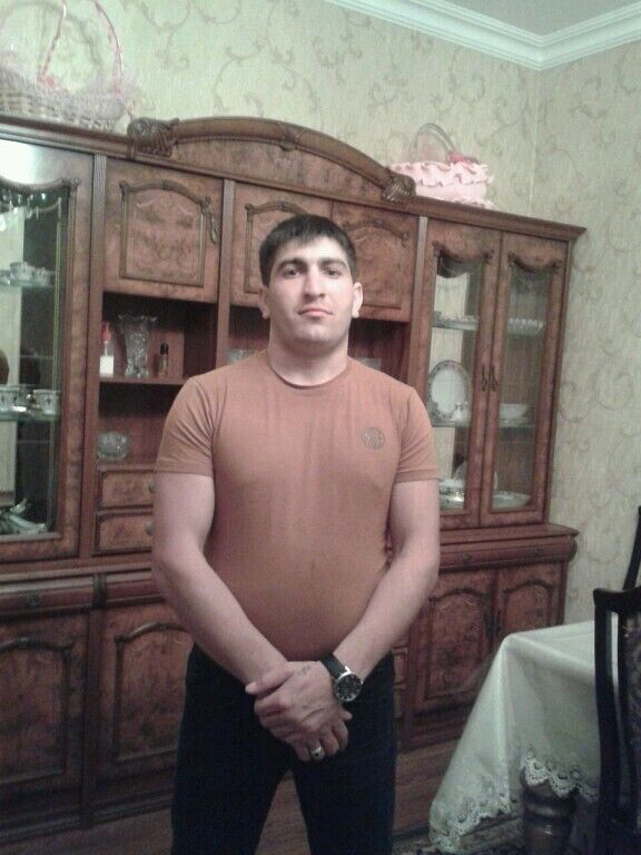  39122263  Ali, 41 ,    