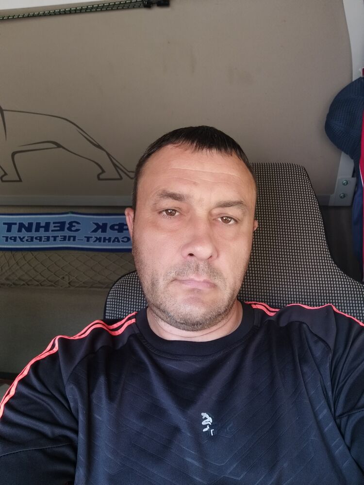  51842703  , 45 ,    