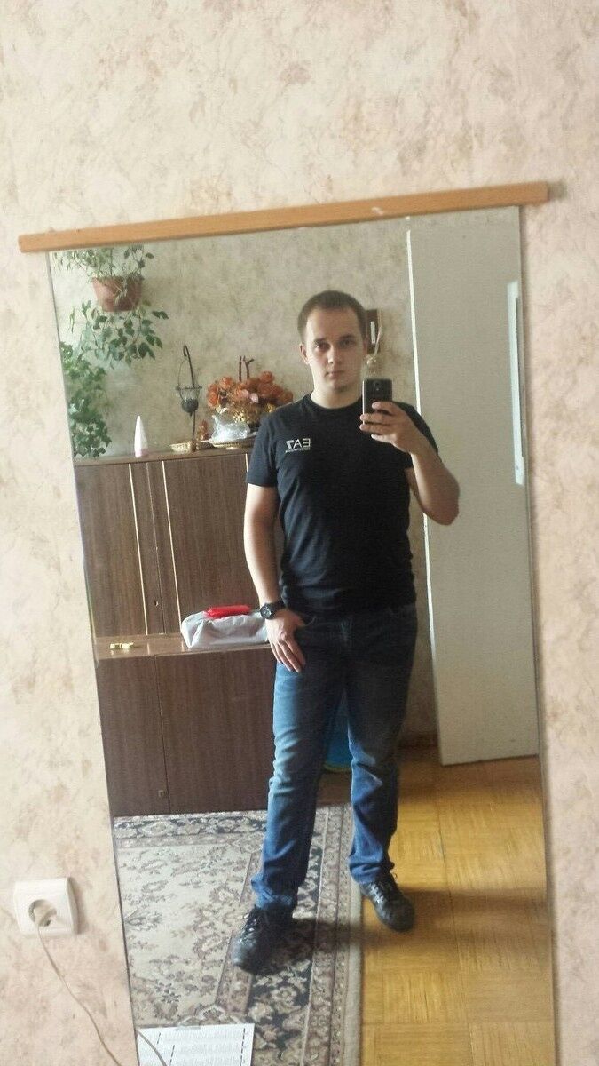  6547823  , 32 ,    