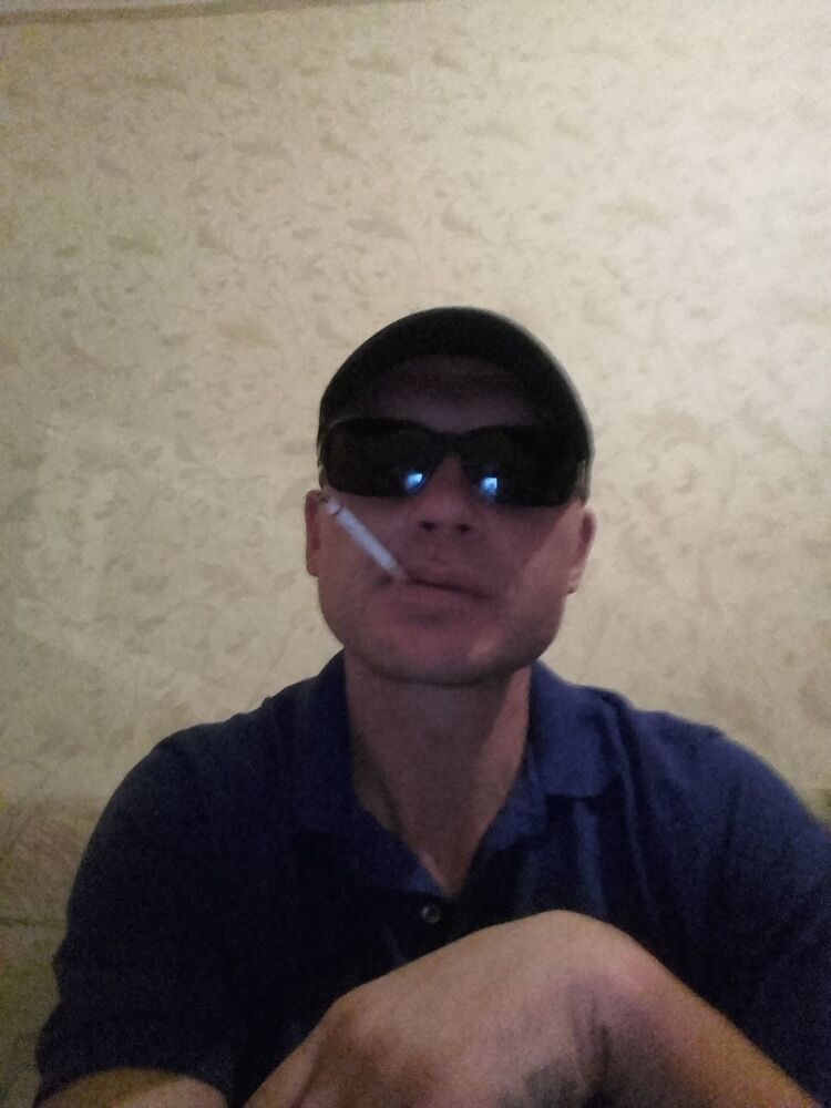  18723063  Lexa, 46 ,    