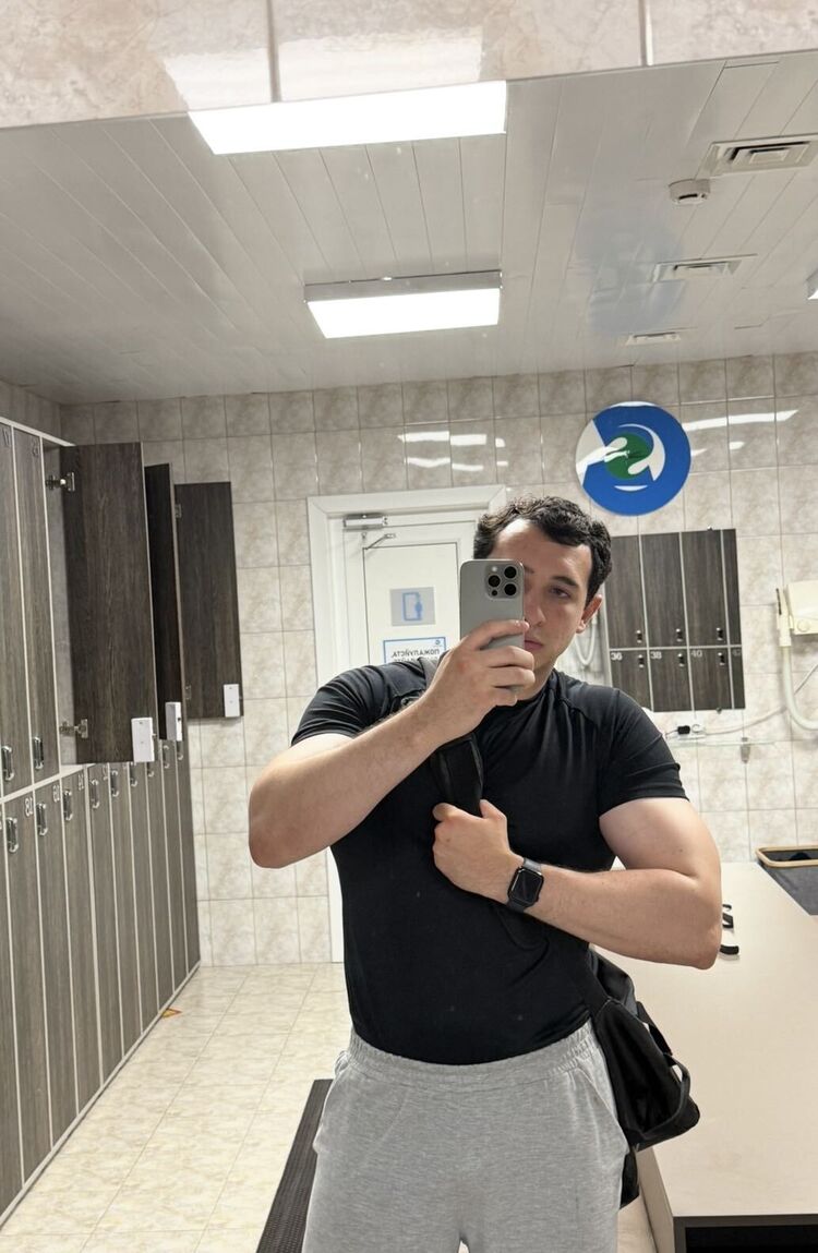  53073293  , 25 ,    -