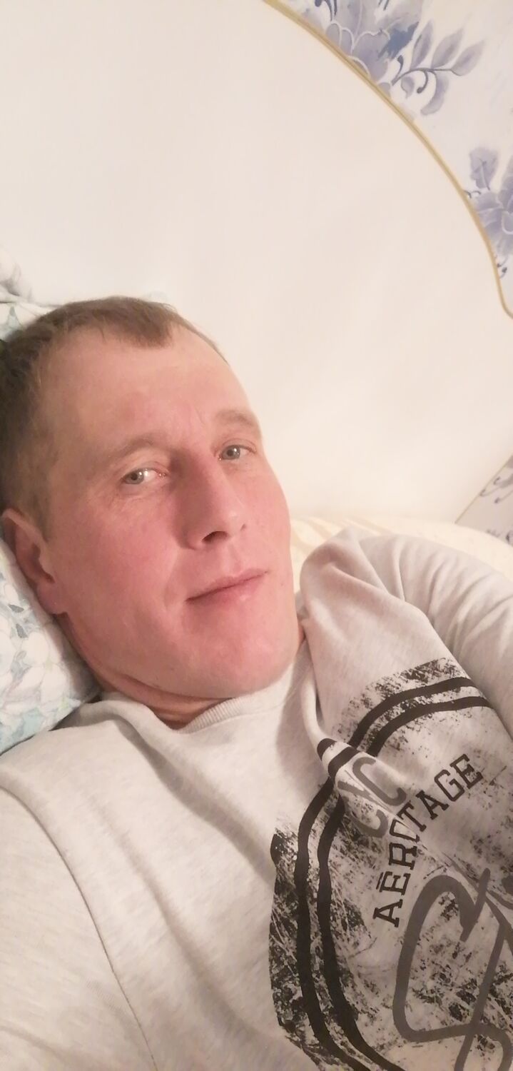  35997353  , 44 ,    