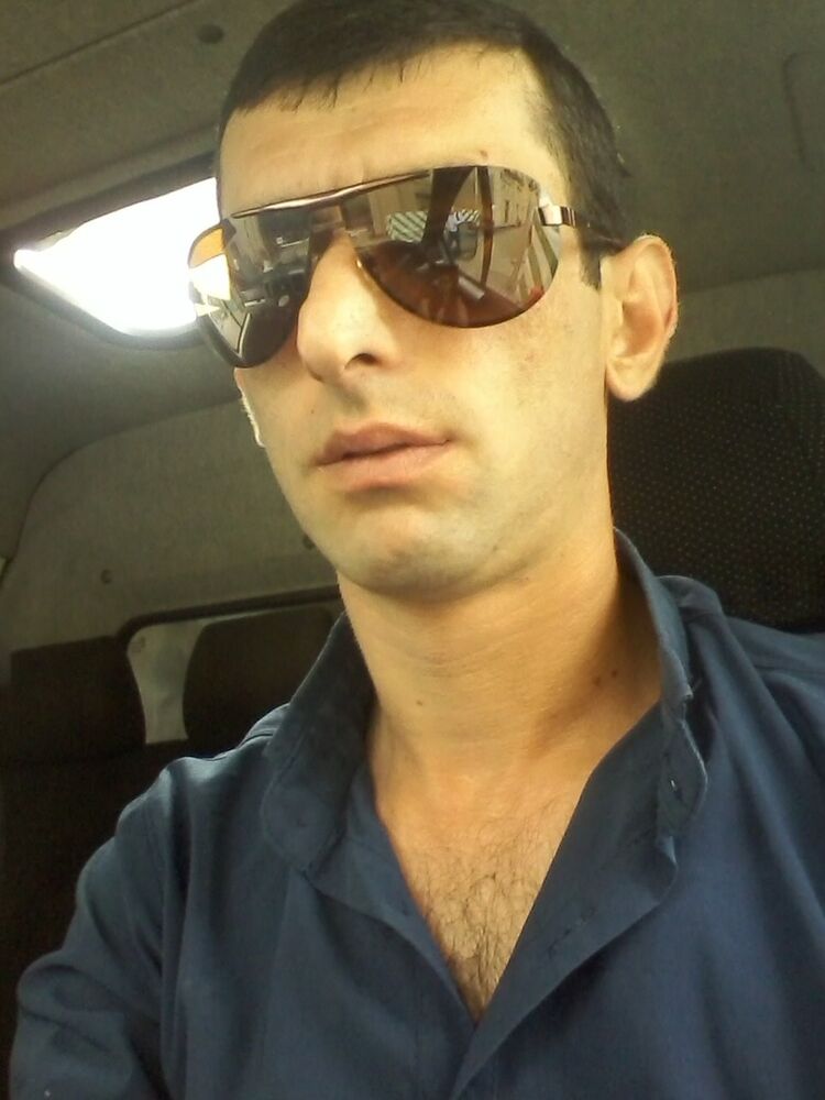  10017113  Freddi, 46 ,    