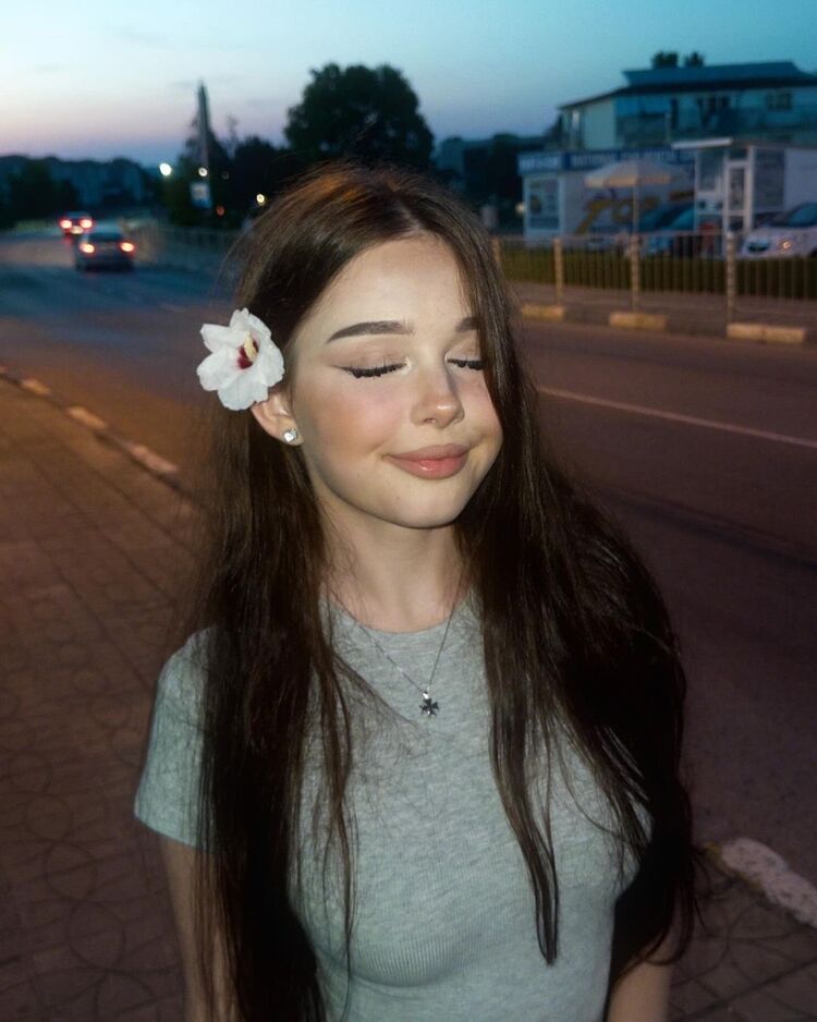  45863043  , 21 ,    