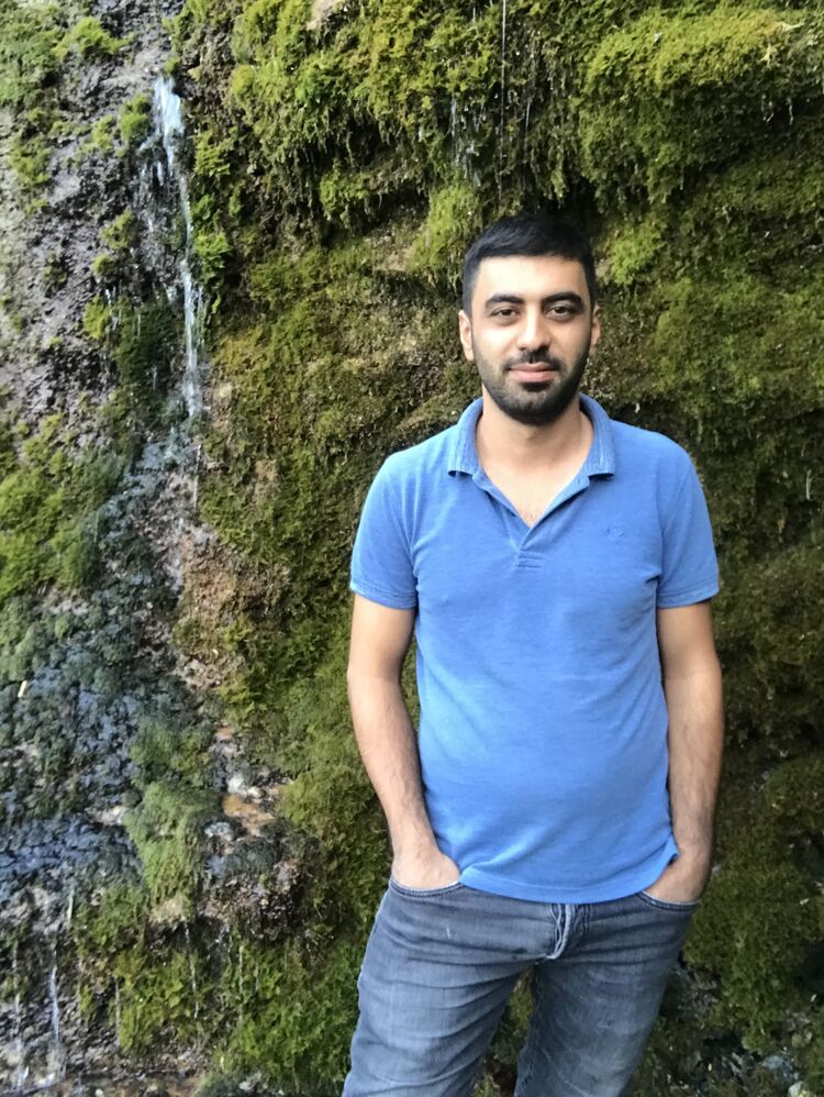  41564303  Adil, 29 ,    