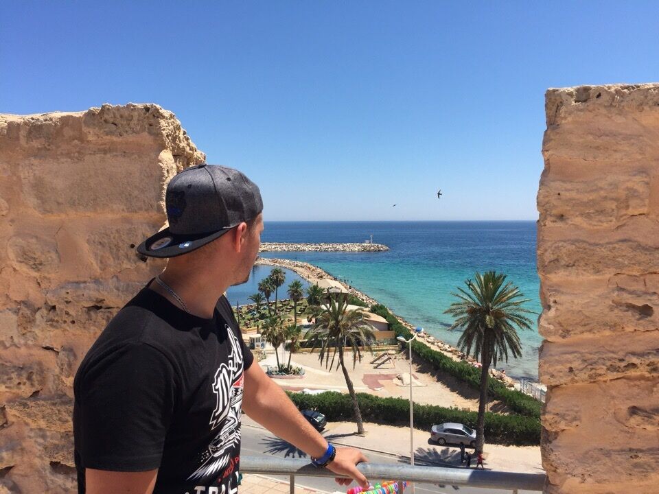  37816603  , 29 ,    -