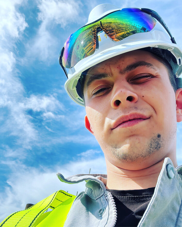  36610343  , 23 ,    -