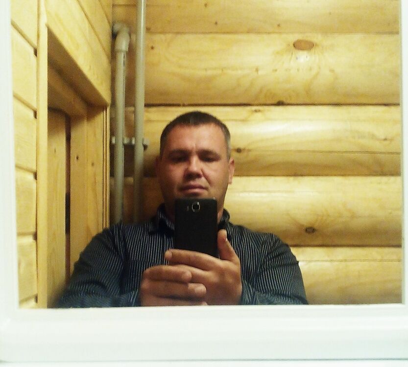  13791403  Valery, 44 ,     