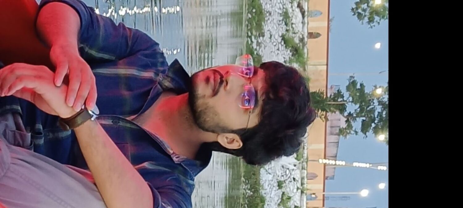  ,   Pasha arastu, 24 ,   ,   