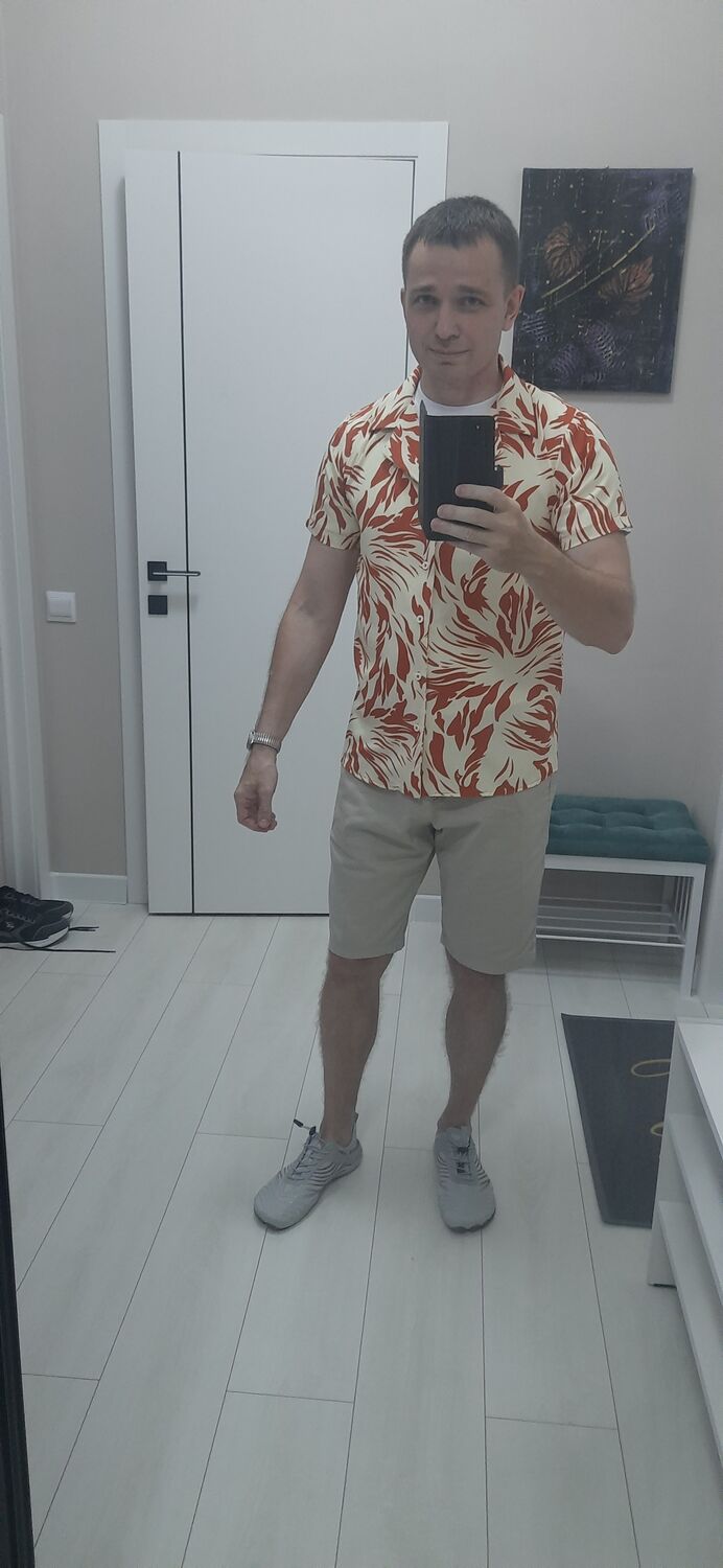  52879683  , 43 ,    