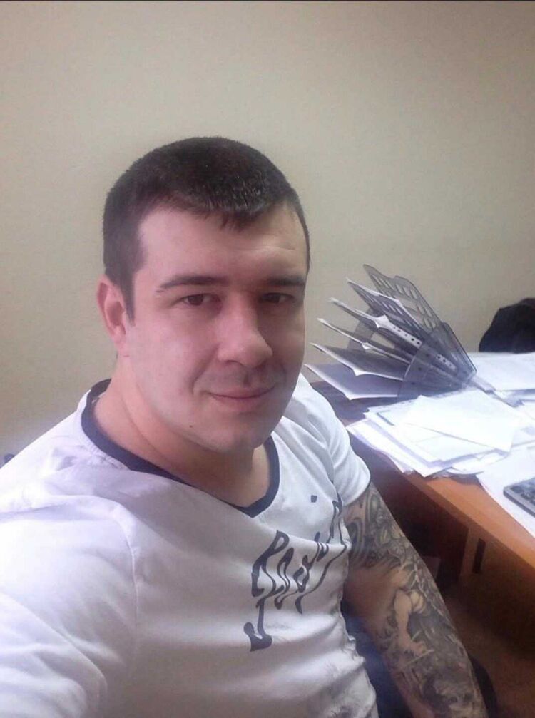  46328873  , 38 ,    