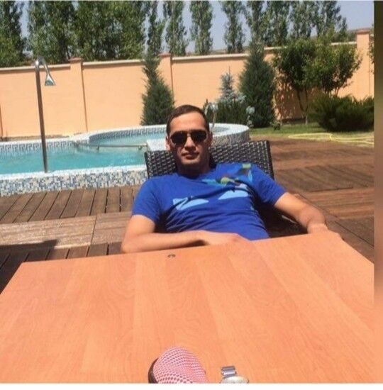  17926973  Erkebulan, 33 ,    