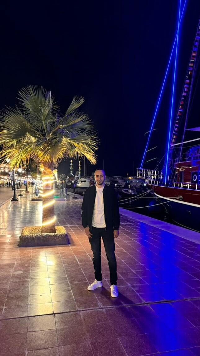  ,   Ahmed, 24 ,   ,   