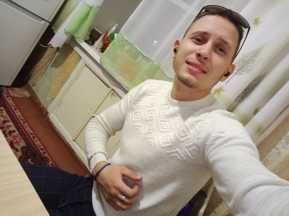  ,   Maxim, 25 ,   ,   