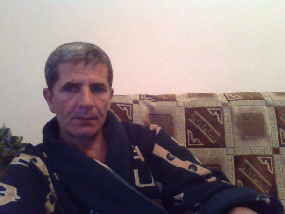  6121813  Armen, 61 ,    