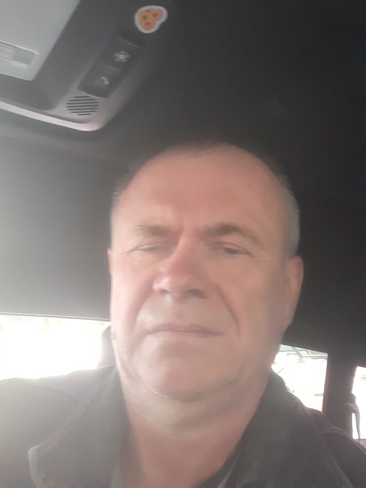  51444773  Oleg, 56 ,    