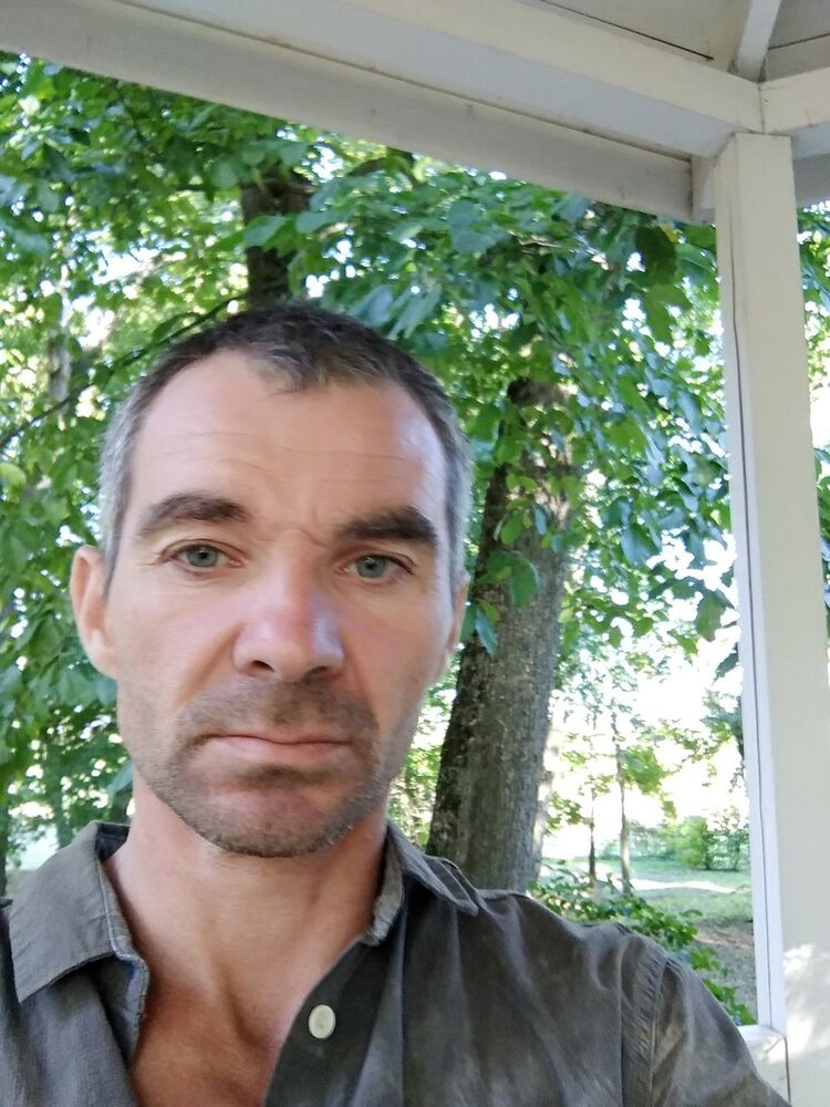  ,   Robert, 48 ,   