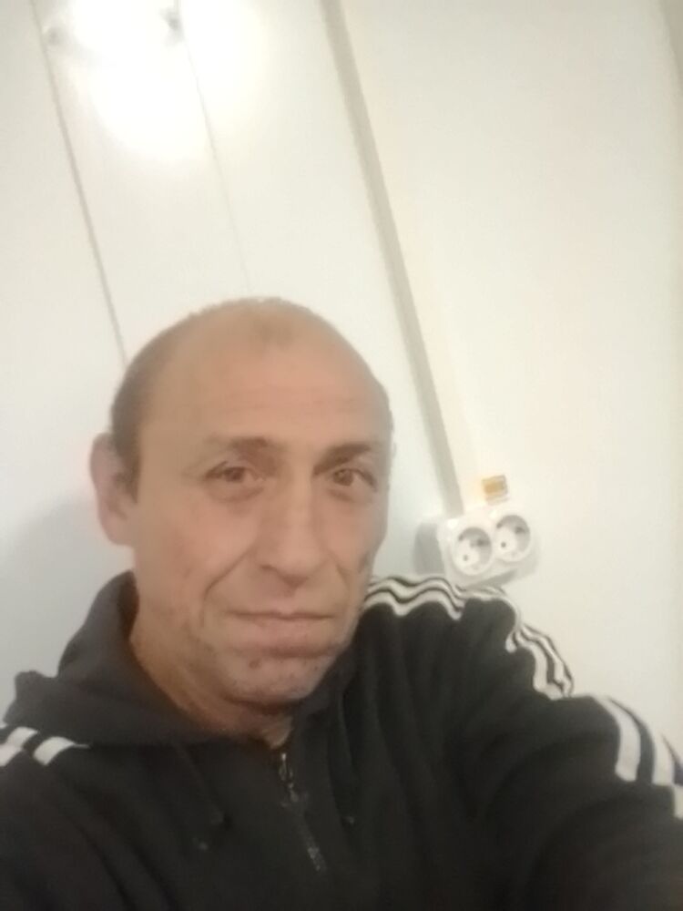  38168313  , 51 ,    