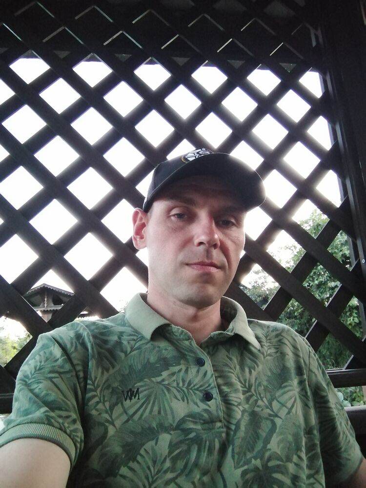  53871223  Vladimir, 34 ,    