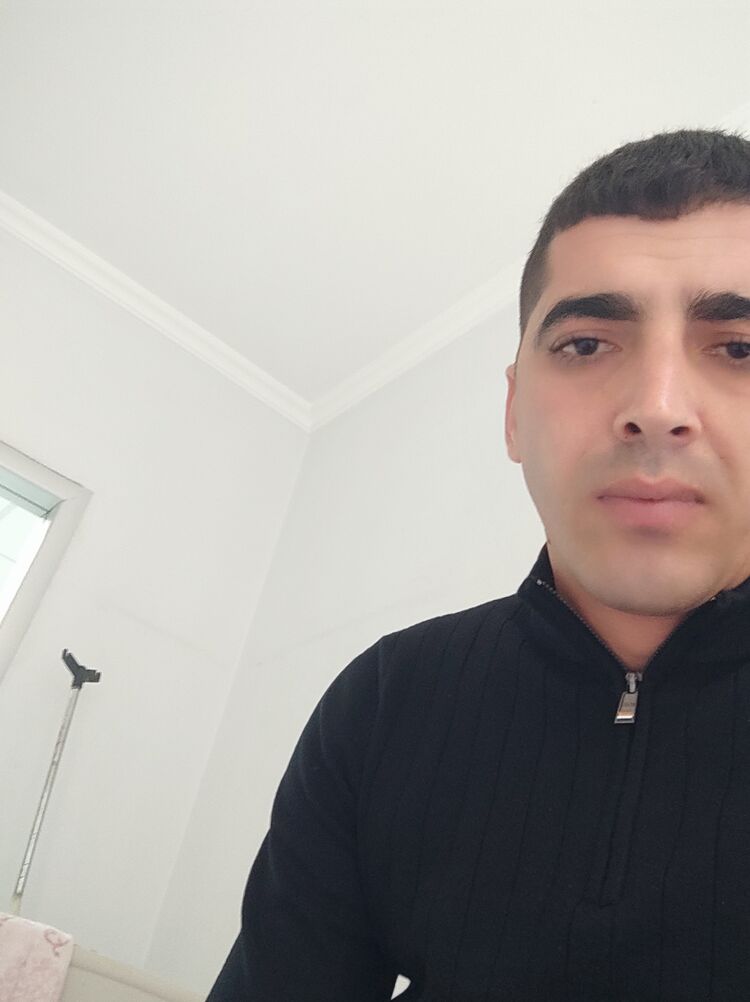 ���������� ����������, ���� ������� Parviz, 32 ����, ������������ ��� ����� � ���������, c�������� ���������, ���������