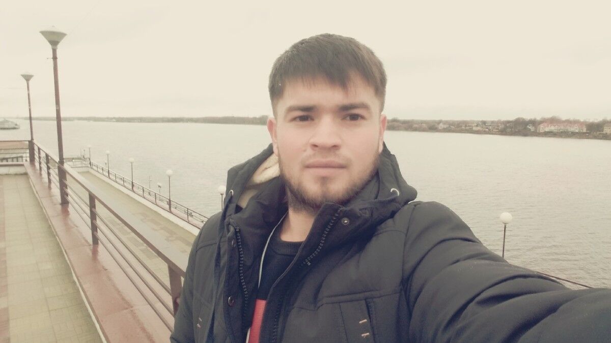 14033093  Zubayr, 31 ,    