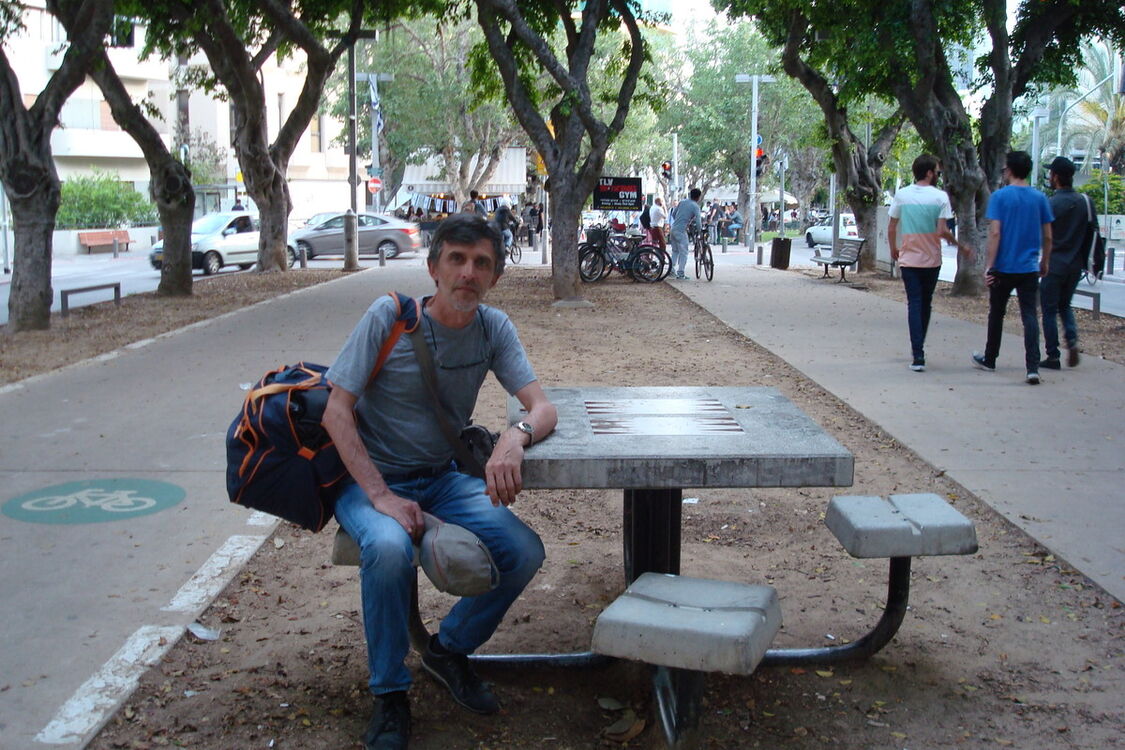  11690823  Oeksii, 62 ,    