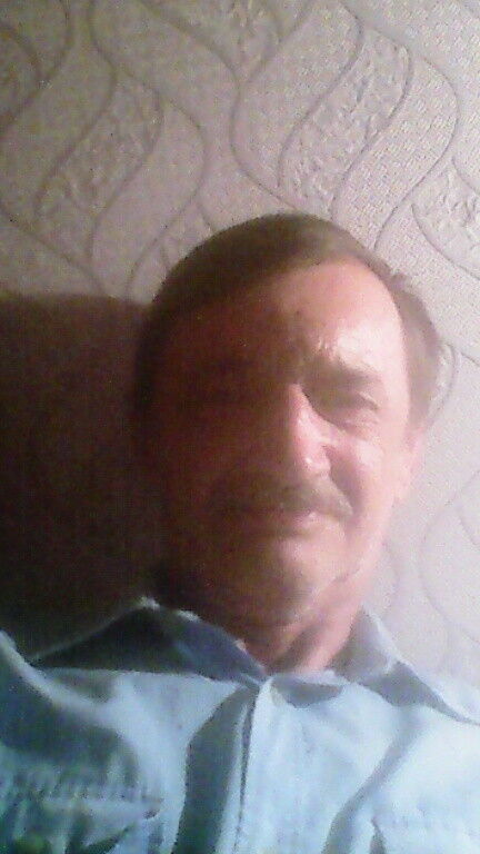  9365033  Viktor, 65 ,    