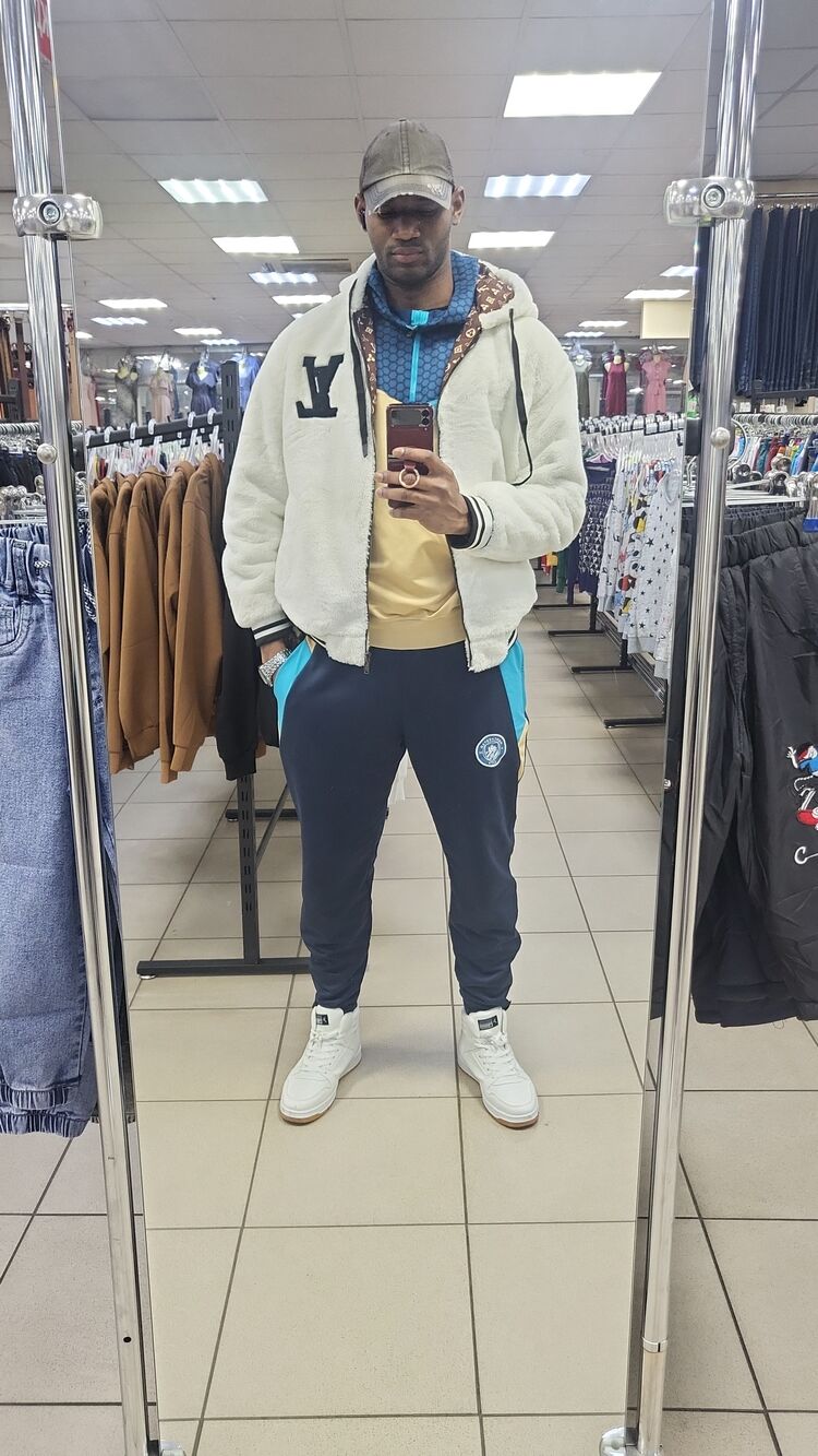  49832393  , 25 ,    