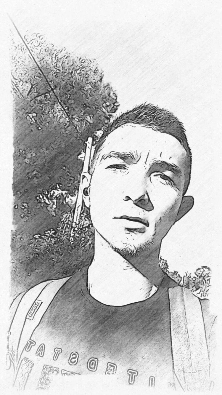  23729543  Artur, 24 ,    Selfoss