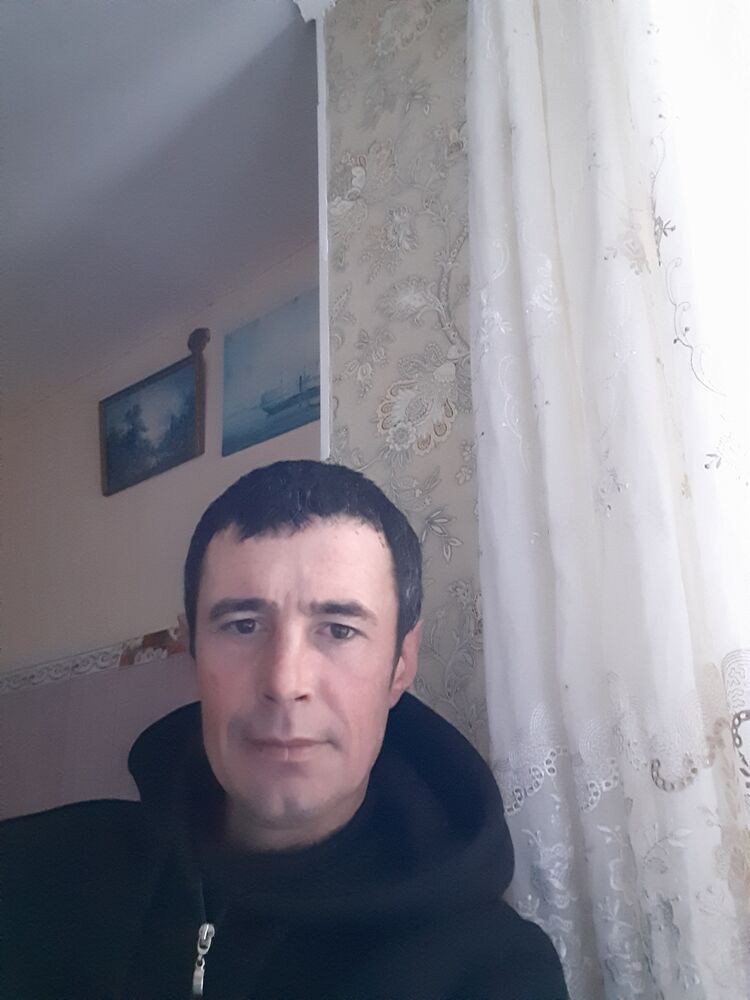  ,   Mihai, 41 ,   c 