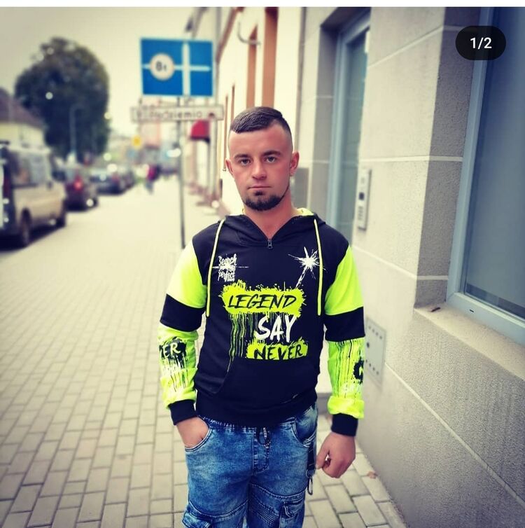  49465843  Romik, 29 ,    