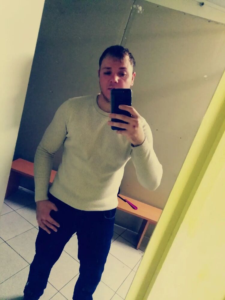  32708353  , 35 ,    