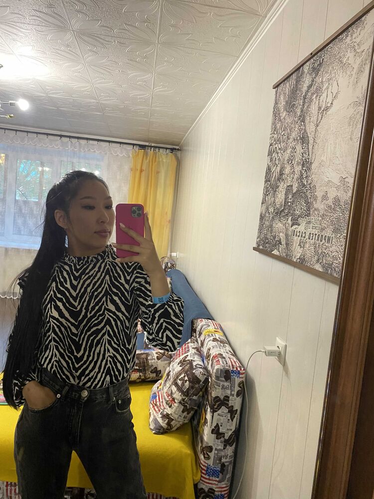  ,   Aidana, 30 ,   ,   