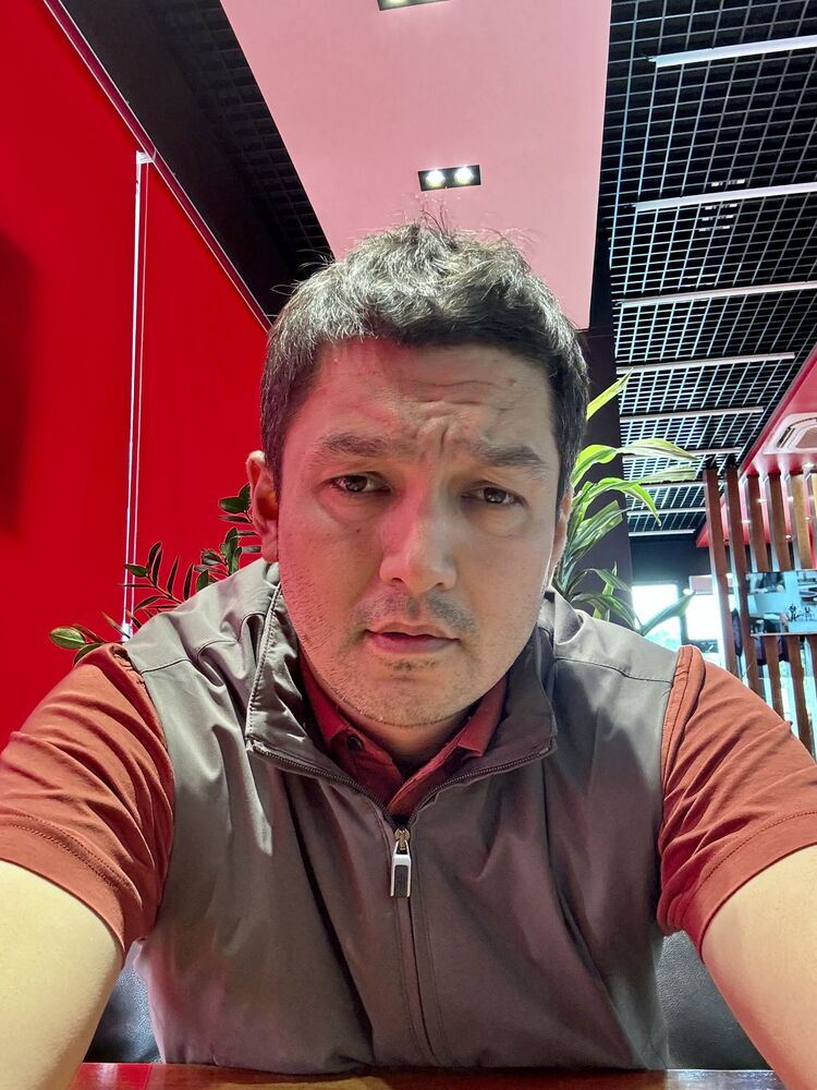  43433353  Umid, 38 ,    