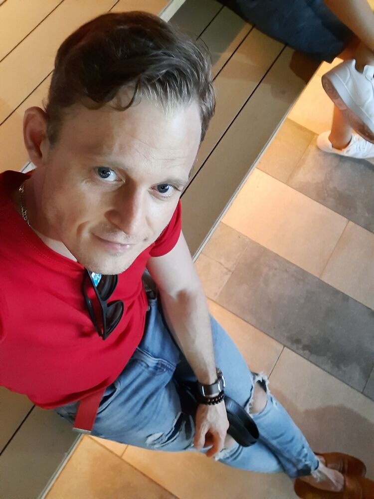  28520333  , 38 ,    --