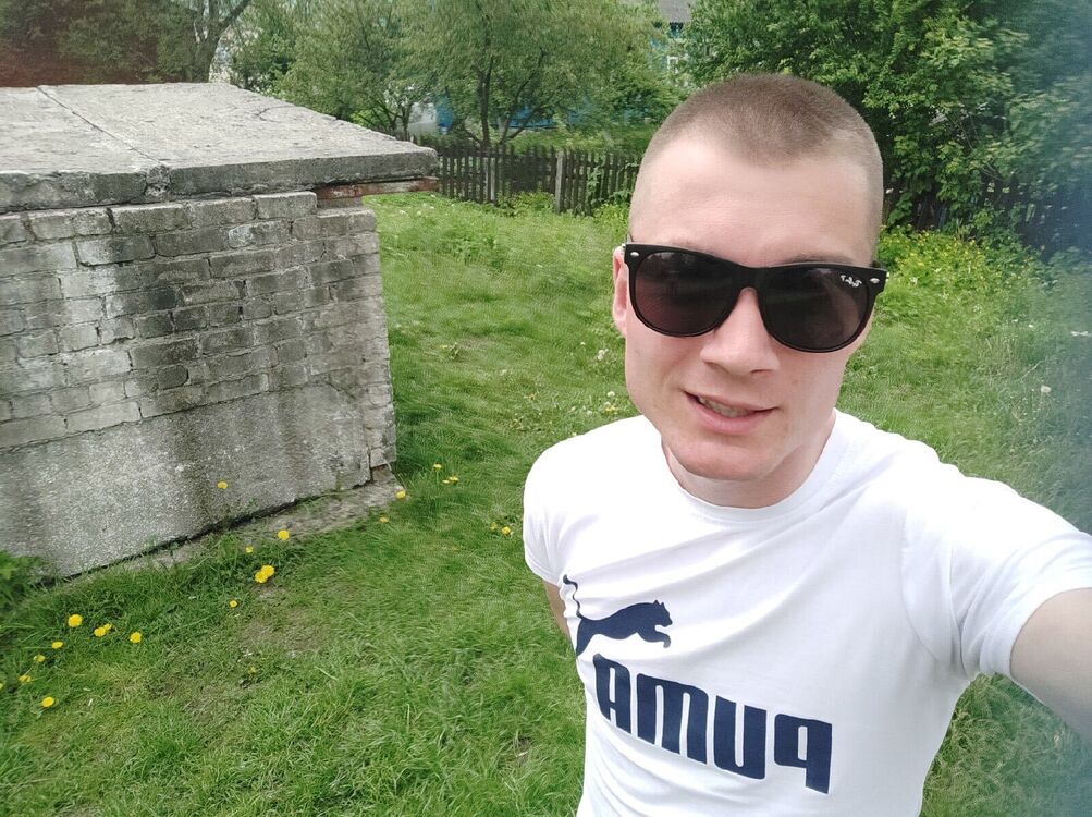  23292973  Ivan, 29 ,    