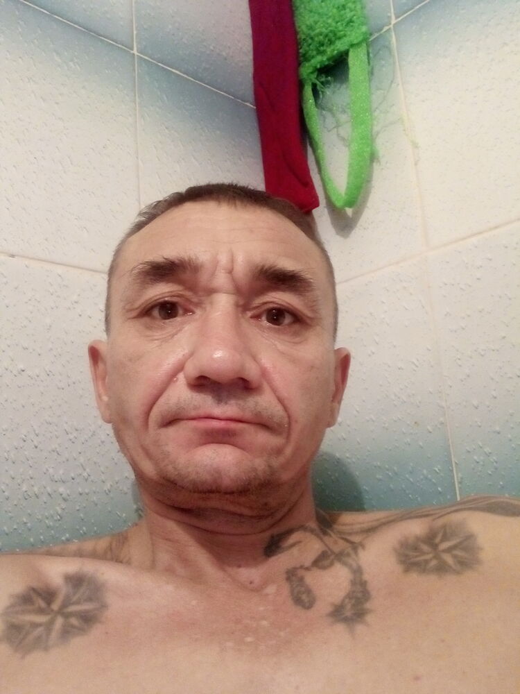  23418943  Alex, 49 ,    